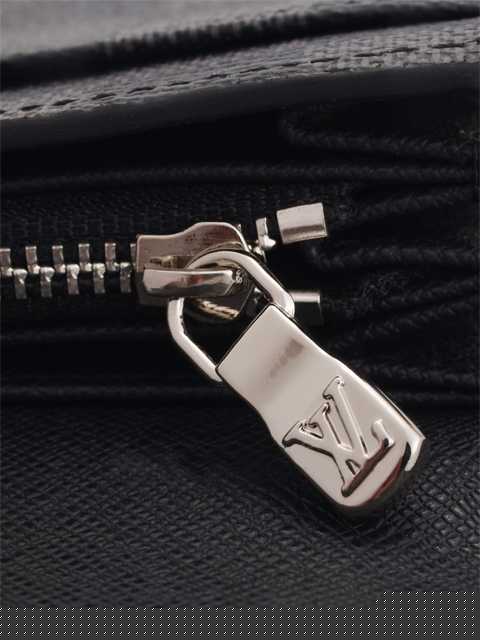 1:1 Copy Louis Vuitton Damier Graphite Canvas Sarah Wallet N61726 Replica